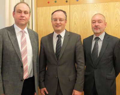 BM Dannenmann, Andreas Stoch und Joachim Schicketanz, Vorsitzender der SPD-Gemeinderatsfraktion Neresheim